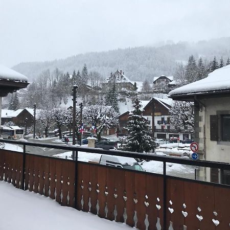 Place Eglise 2 Морзин Экстерьер фото